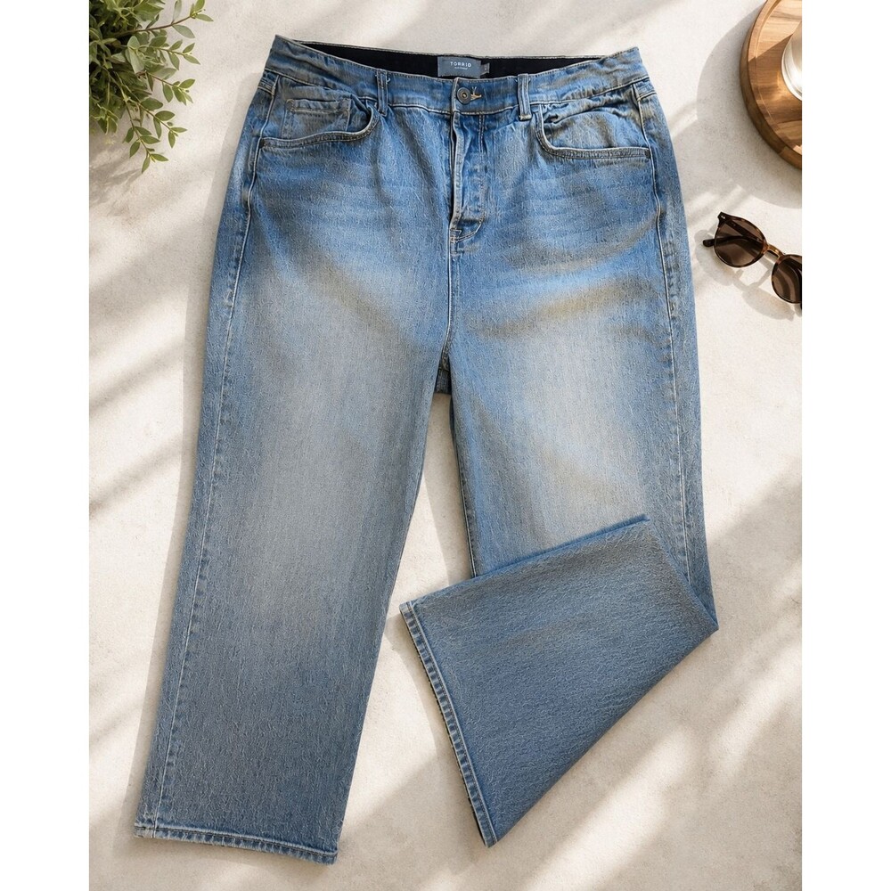 Torrid Feel The Fit Womens 18R Blue Medium Wash Straight Leg Stretch Jeans